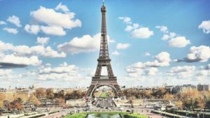 Vibe Agency’s guide to table etiquette: France, the U.K. and U.S.